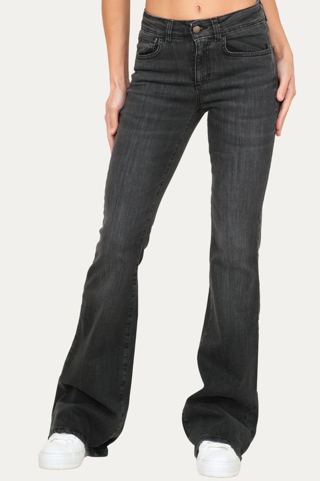 Jeans a zampa JANE in tessuto comfort - Denim Nero