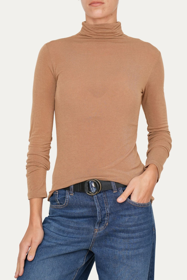 Maglia cachemirina dolcevita - Cammello