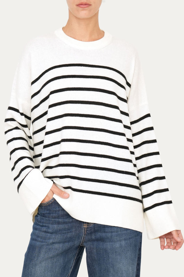 Maglione morbido a righe - Panna/Nero