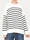 Maglione morbido a righe - Panna/Nero