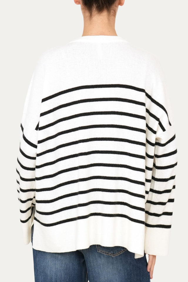Maglione morbido a righe - Panna/Nero