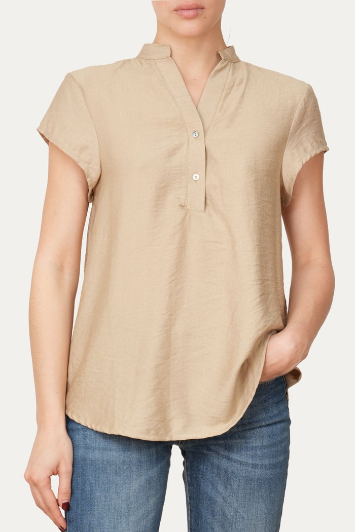 Blusa scollo a V con bottoni in viscosa strutturata - Crema
