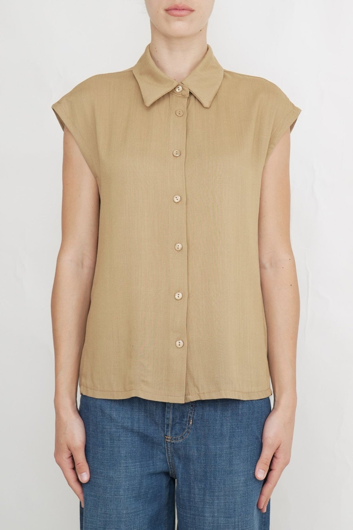 Blusa manica scesa con bottoni - Cammello