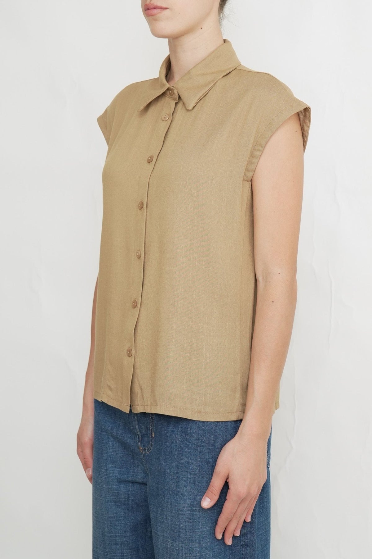 Blusa manica scesa con bottoni - Cammello