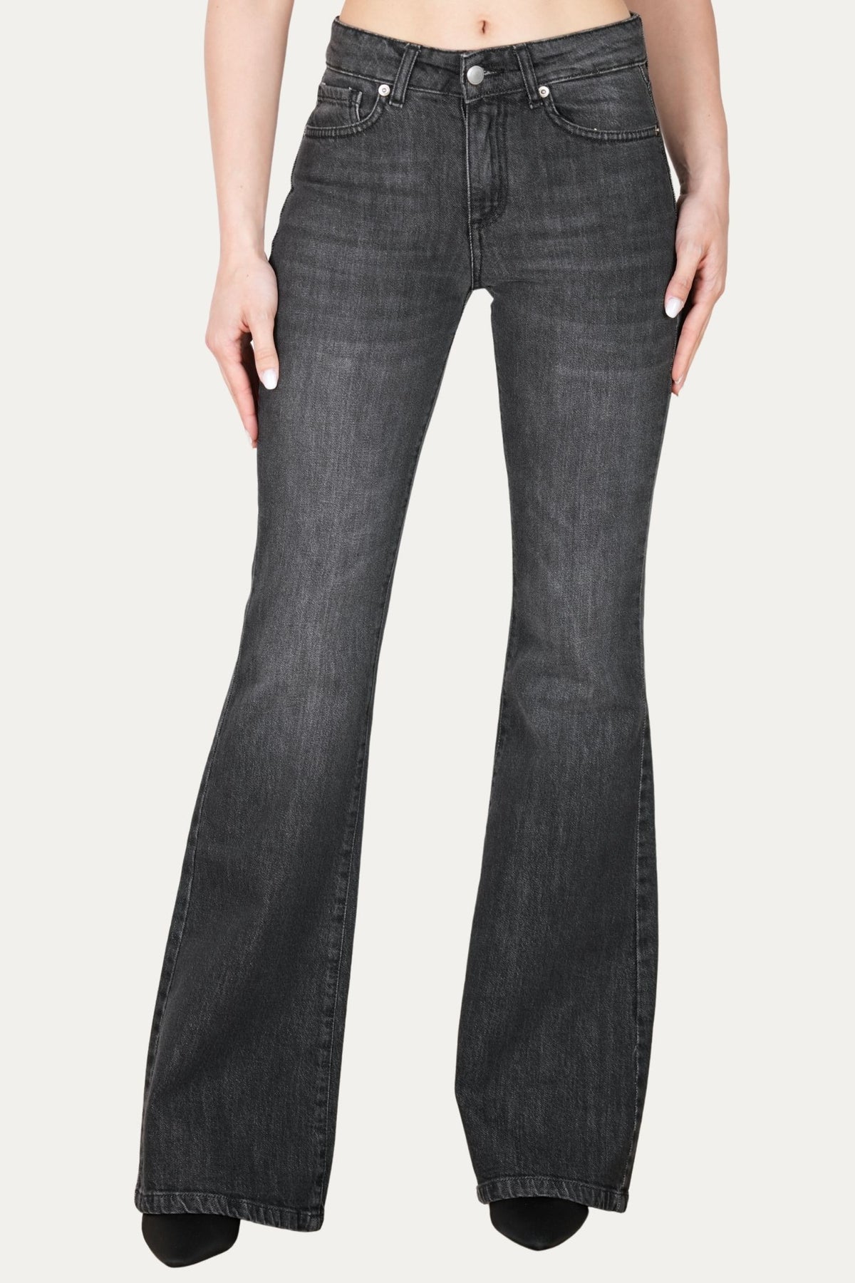 Jeans a zampa JANE in tessuto comfort - Denim Nero
